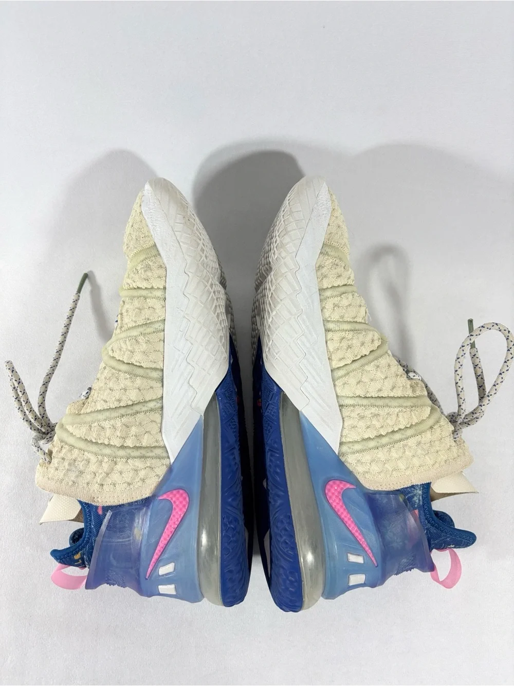 Nike LeBron James 18 Los Angeles By Day GOAT Vision Shoe Women 9 Men 8 **